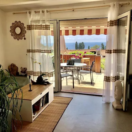 Joli 2p Vue Et Piscine *